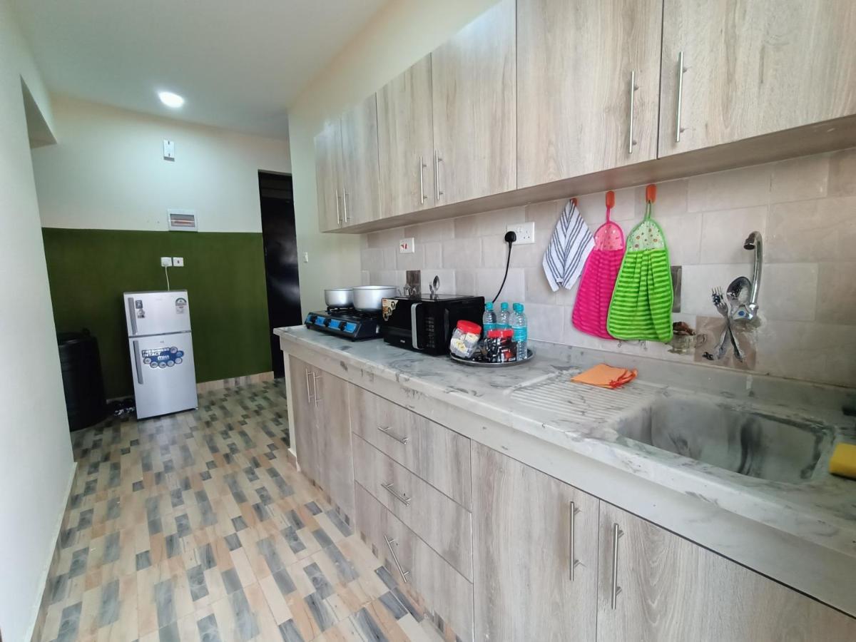 1 Bedroom Fully Furnished Luxurious Apartment Voi Town エクステリア 写真